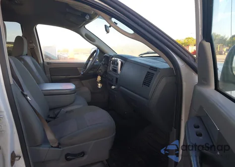 2007 Dodge Ram 1500 Slt/Trx4 Off Road/Sport z USA, uszkodzony, nr VIN 1D7HU18N37S116844